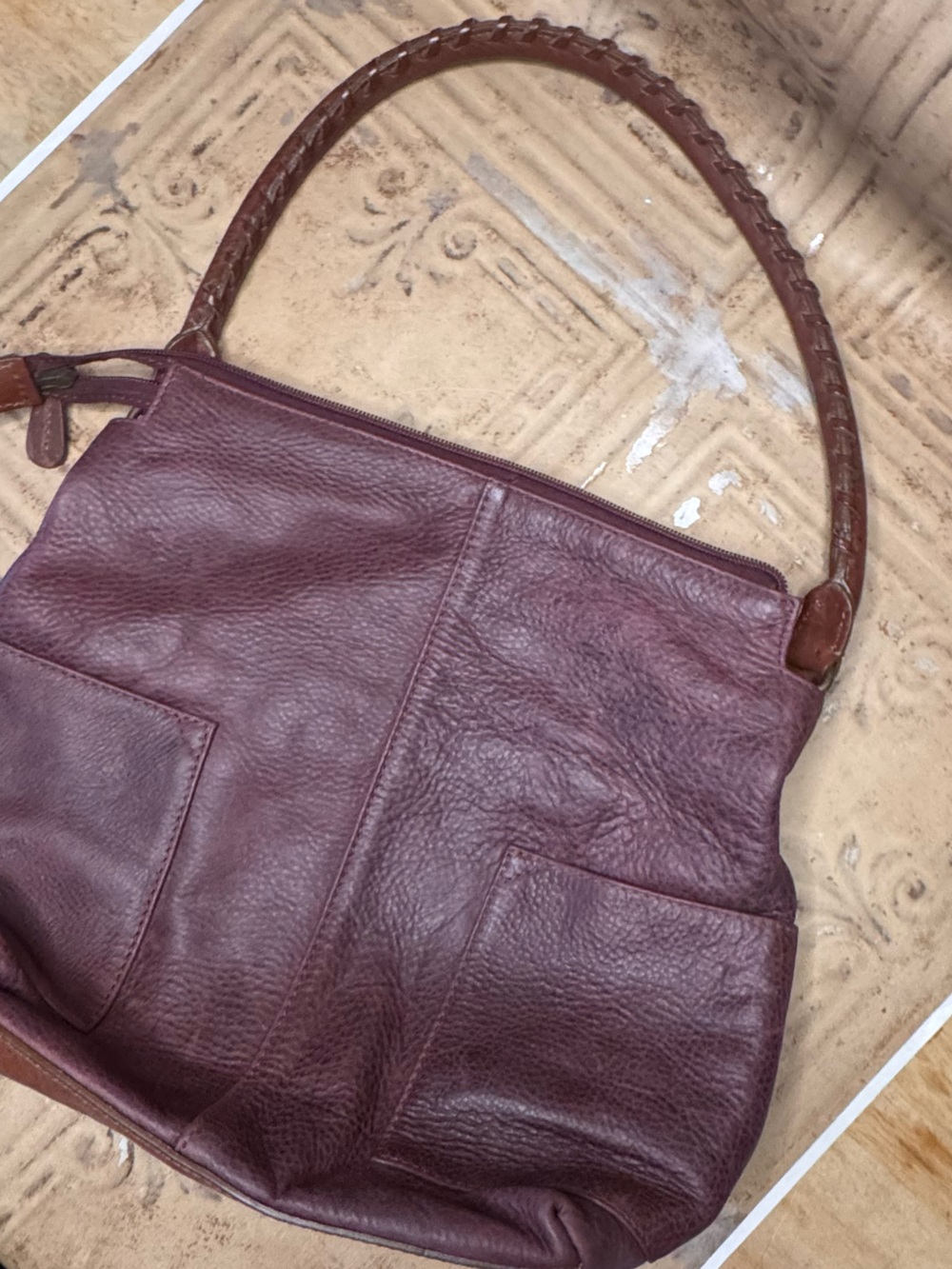 Sundance Leather Shoulder Bag in Burgundy/Plum